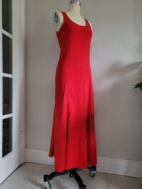 OLSEN COLLECTION Red sleeveless maxi dress with princess seams and front slits